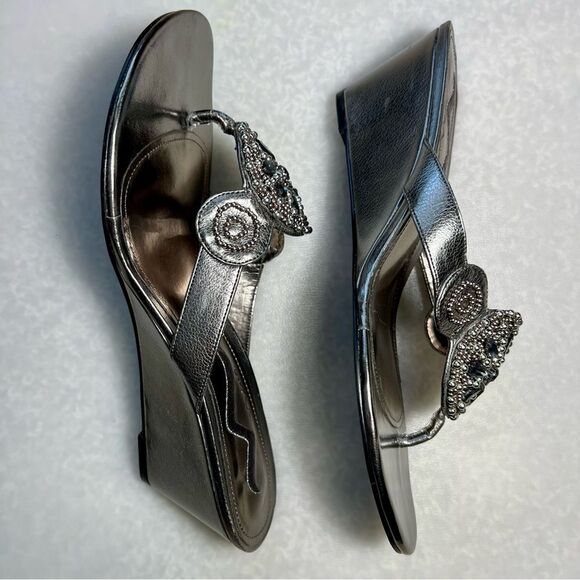 TOUCH OF NINA Wedge Sandal Silver Metallic Beaded with Gemstones Size 10 - Picture 4 of 8